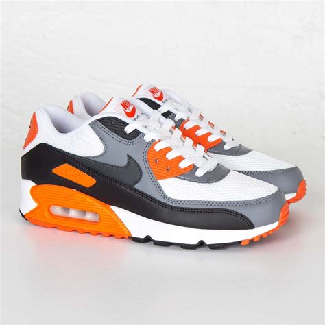 nike air max essential 90.